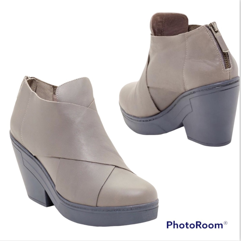 Eileen Fisher Cosmos Gray Comfort Wedge Booties Size 7.5 NWOT